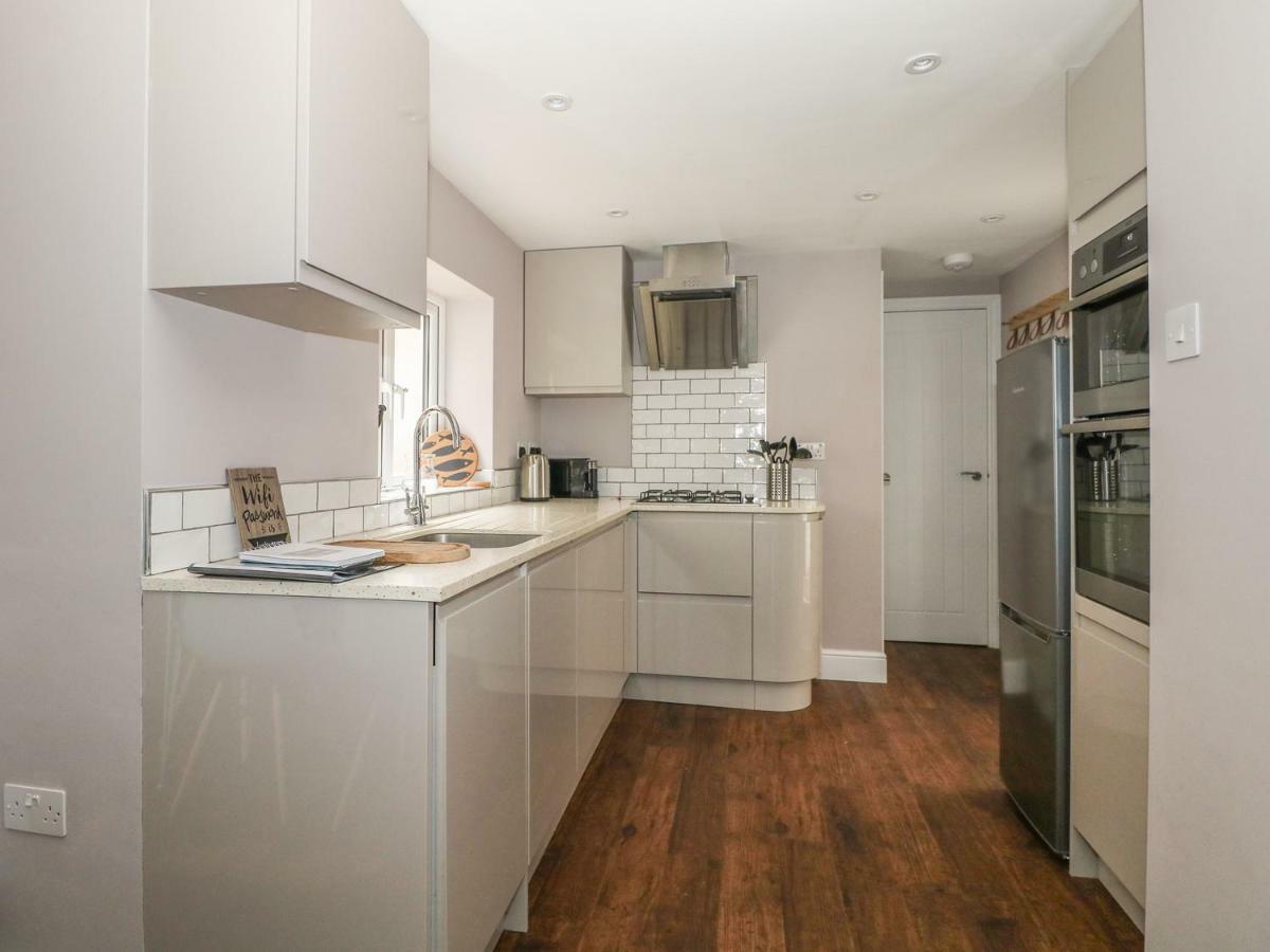 Number 7 Lymington Exterior photo